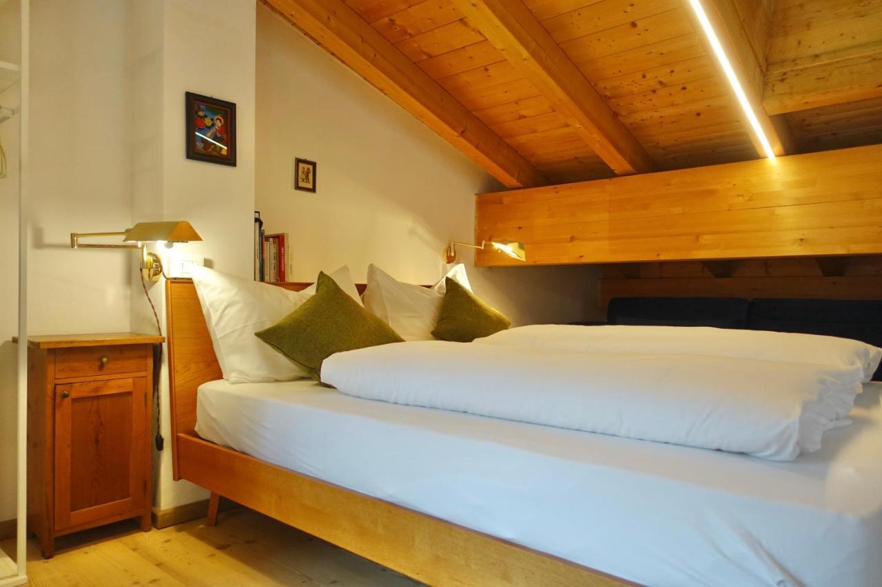 Apartments Da La Vedla Flats San Cassiano  Exterior foto